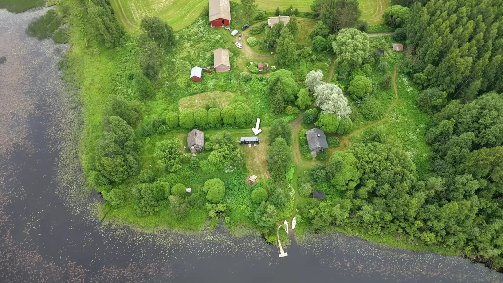 SmallCabin_Farm_drone-summer_2